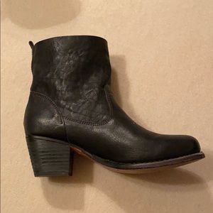 Rag & Bone Black Anklet Booties size 39